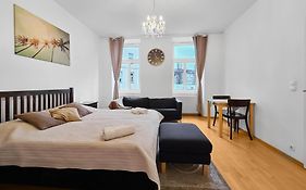 Three King-Size Beds, Three Bedrooms
